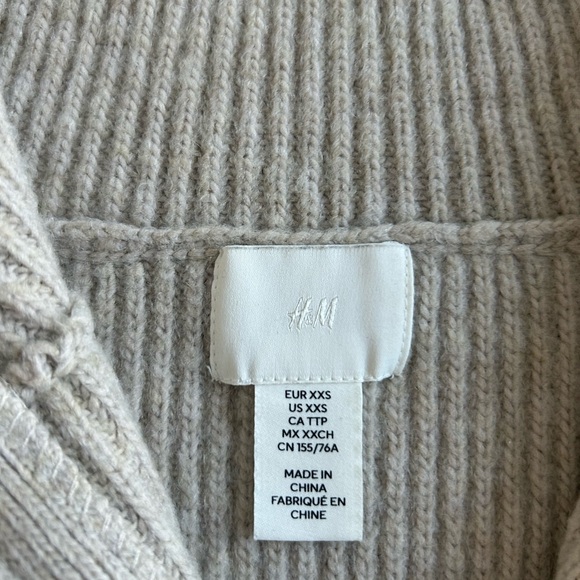 H&M Cream Ribbed Knit Sweater - Picture 5 of 6